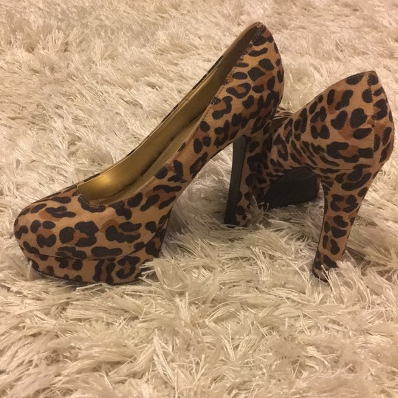 Leopard pumps - Picture 3 of 4